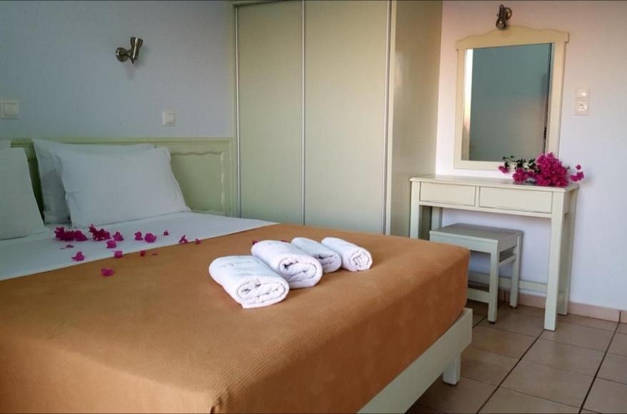 Bonos Apartments Stoúpa Esterno foto