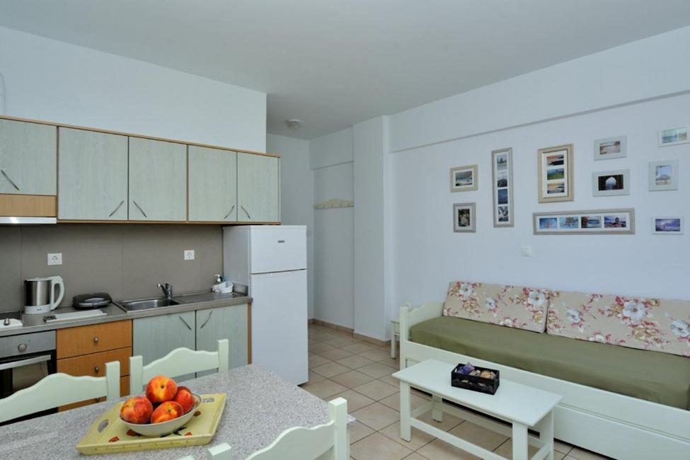 Bonos Apartments Stoúpa Esterno foto